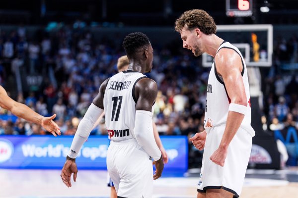 倍选网 司机+卡曼08年还打不过我们 现今德国为何能世界杯&欧锦赛双冠?